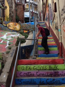 Carter Ellis ’15 in the colorful streets of Valparaíso, Chile